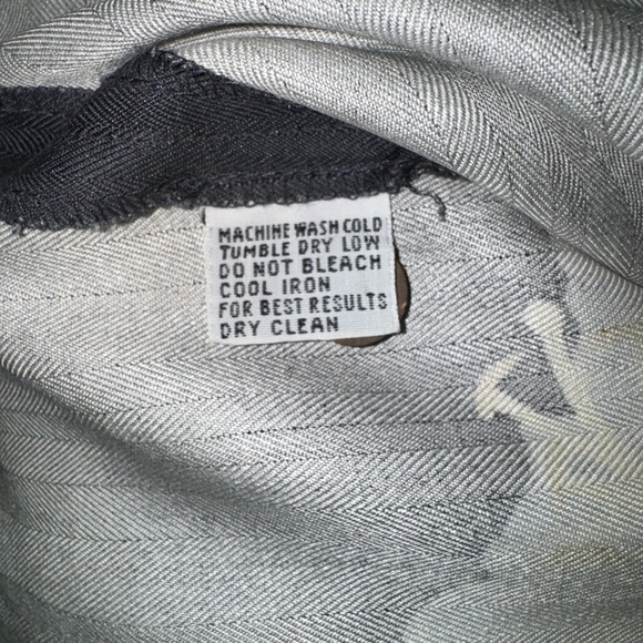 Tommy Bahama 100% Silk Floral Short Sleeve Button Up Shirt, Size M - Picture 5 of 5